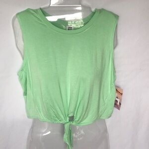 New Lab Joy Lite Weight Cropped Green Top Sz Small